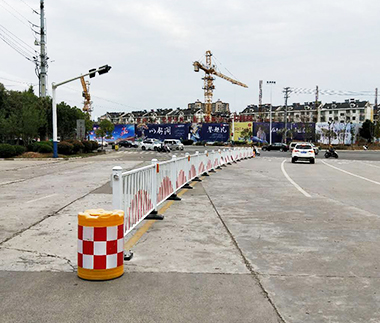 某城区新世纪酒店护栏安装